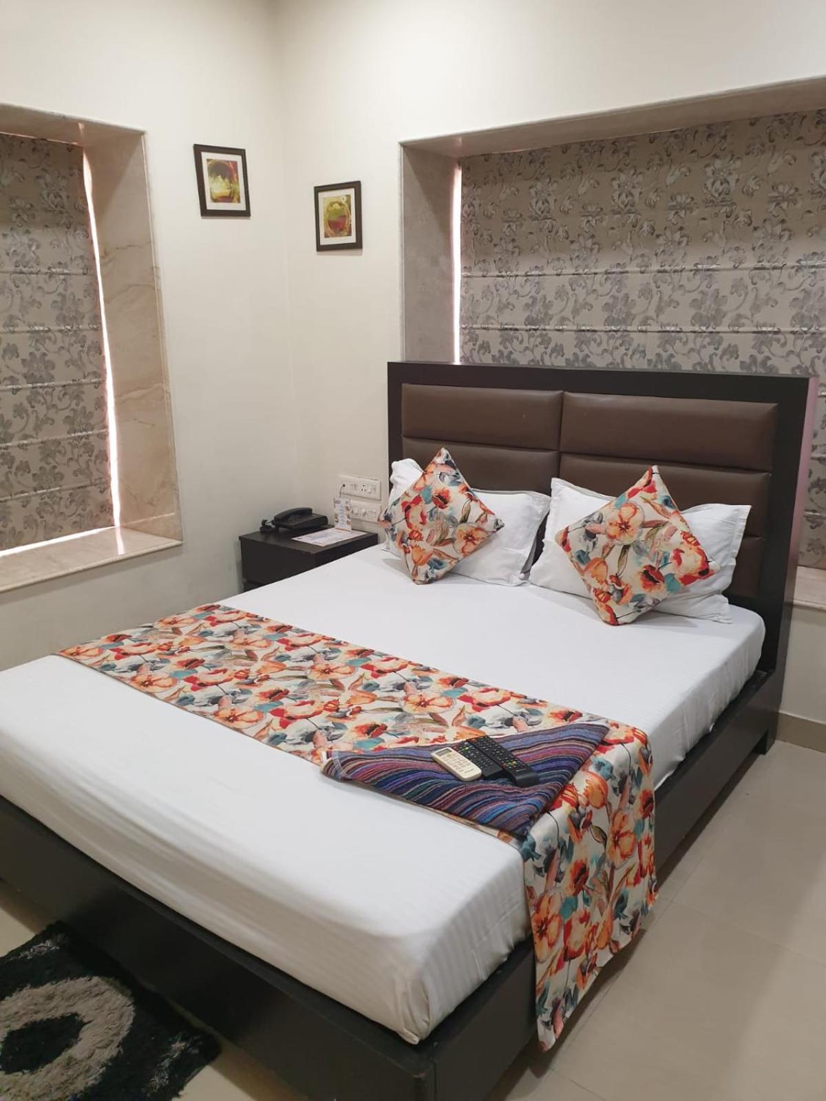 Nk7 Guest House Καλκούτα Εξωτερικό φωτογραφία